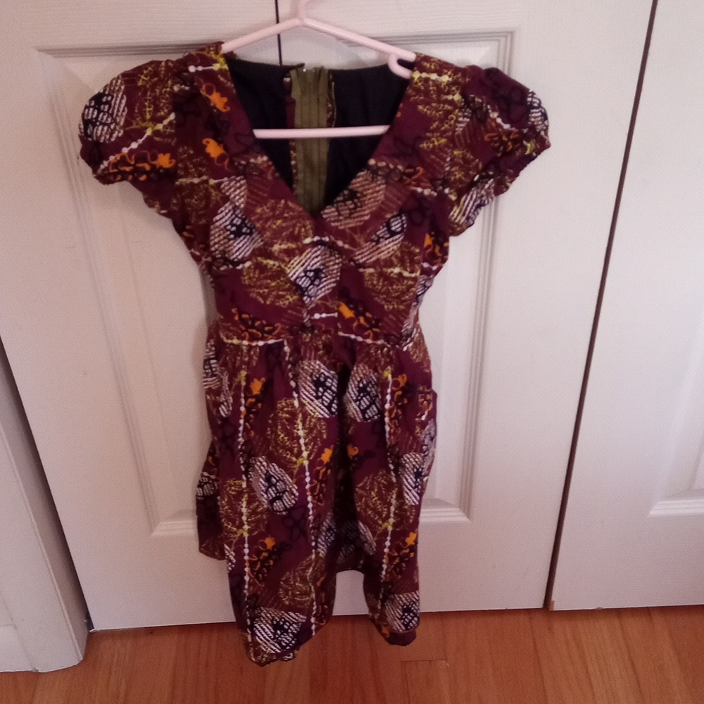 Girl's dress